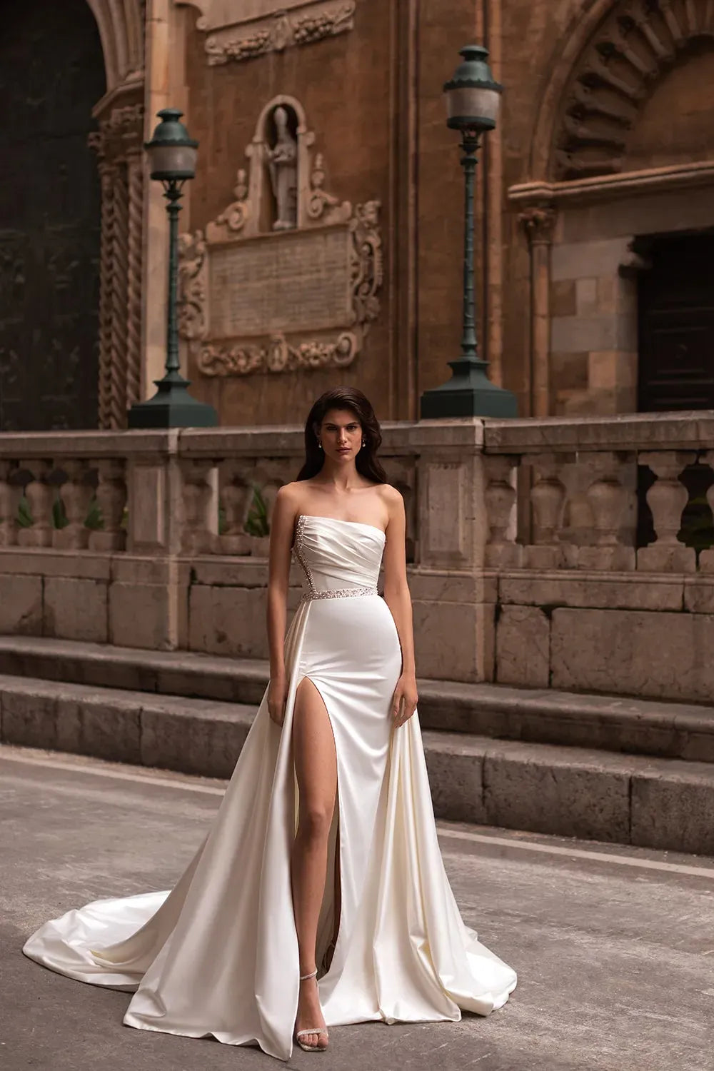Hessa Wedding Dress by Eva Lendel