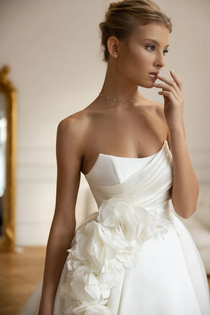Wedding Dress Eva Lendel Oranta