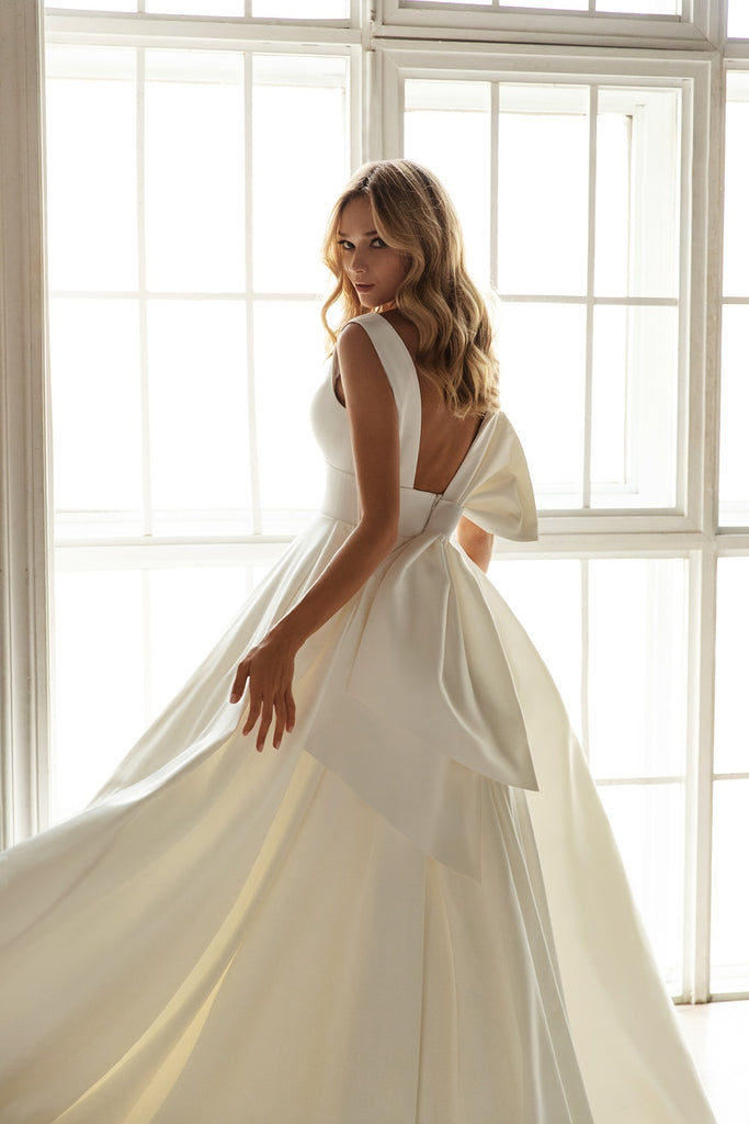 Wedding Dress Eva Lendel Valery