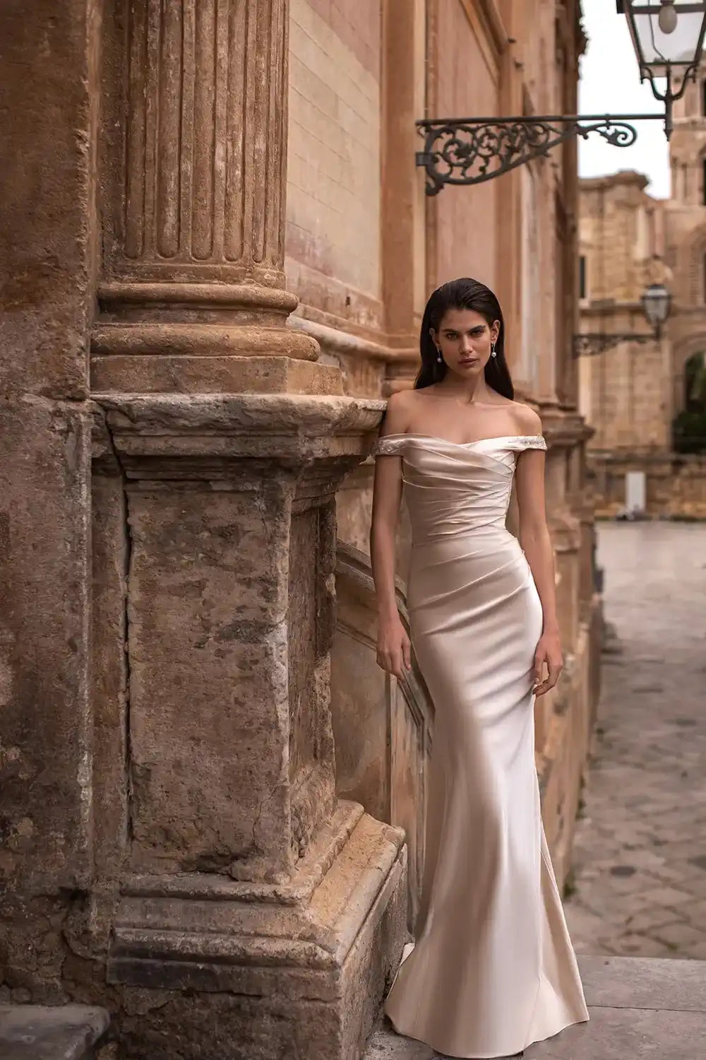 venus dress Pink XS The straight neckline with simple spaghetti straps eventuate into a scooped back design with a free flowing sash that can be tied into a knot or bow at the waist Wedding dress Venus
